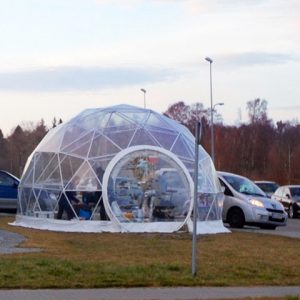 Iglu gradina / cort geodezic